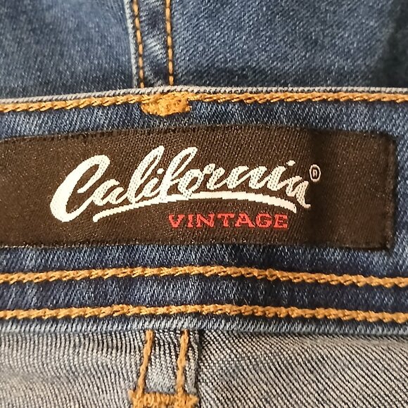 California Vintage Jeans Size 32 Slim Straight Blue Denim Stretch Distressed - Picture 8 of 10